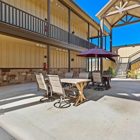 Old Mill Resort New Braunfels Exterior photo