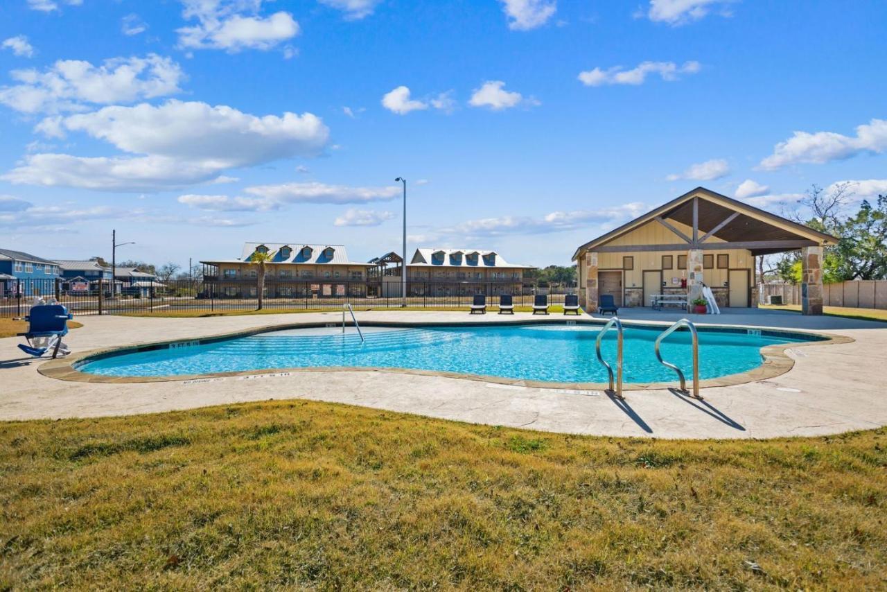 Old Mill Resort New Braunfels Exterior photo