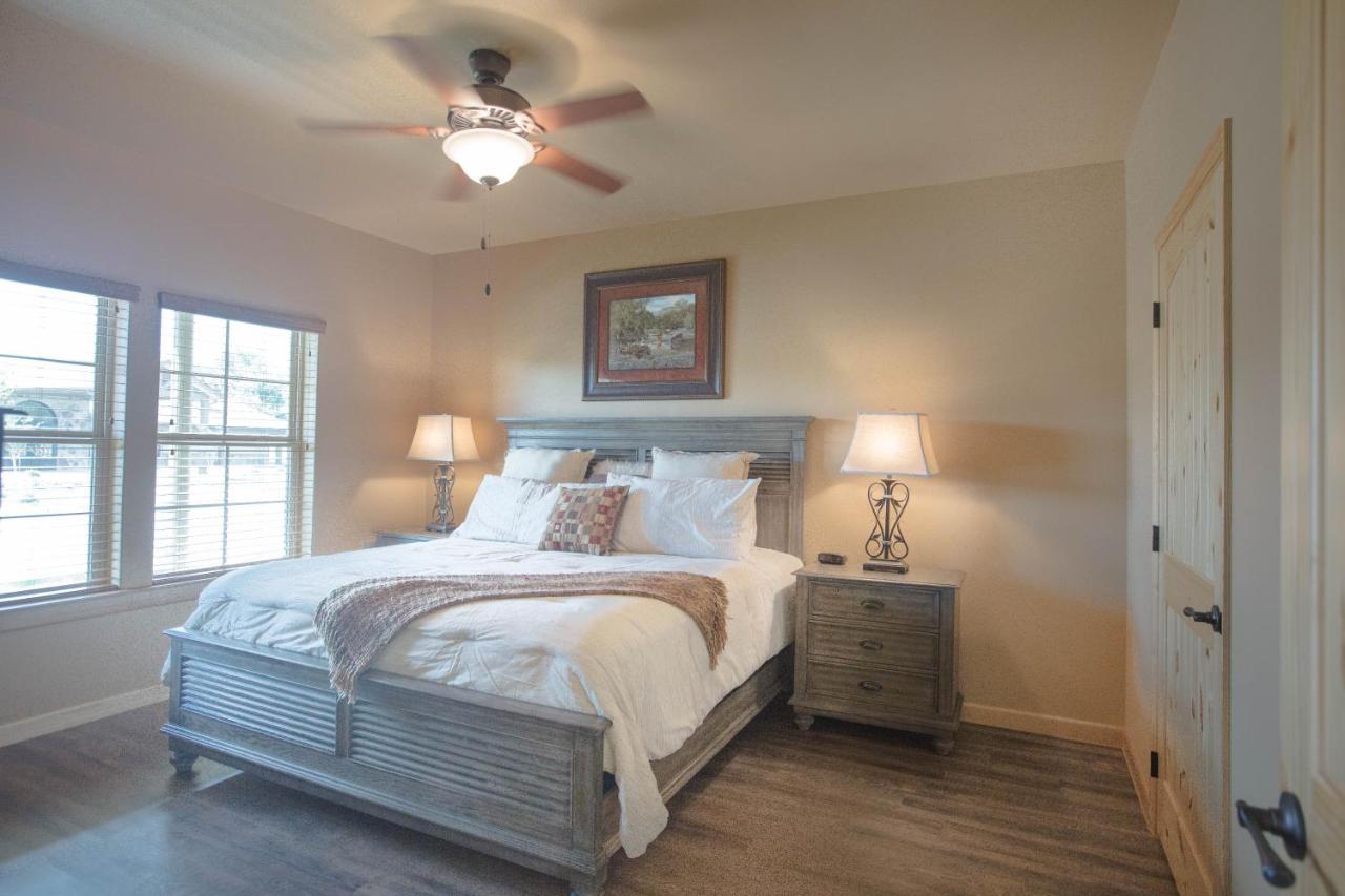 Old Mill Resort New Braunfels Exterior photo