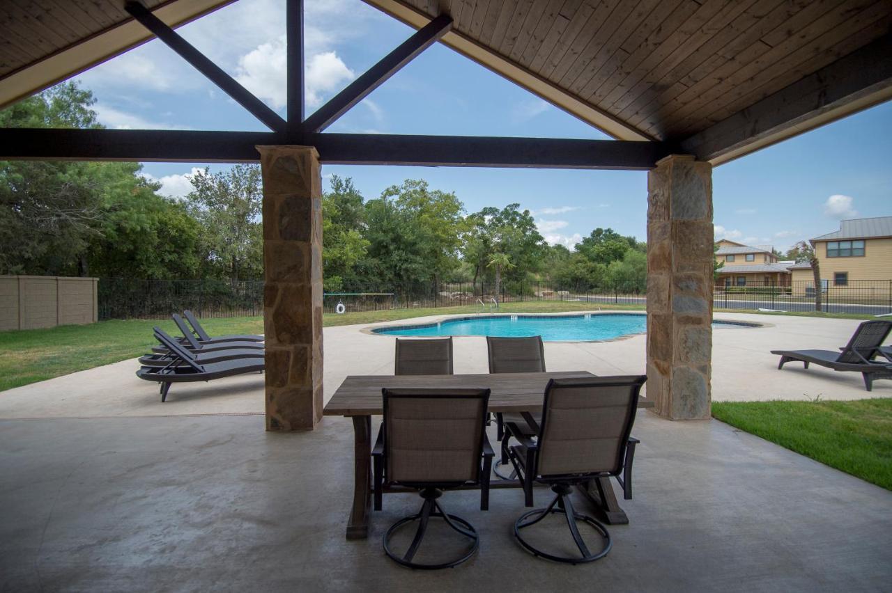 Old Mill Resort New Braunfels Exterior photo